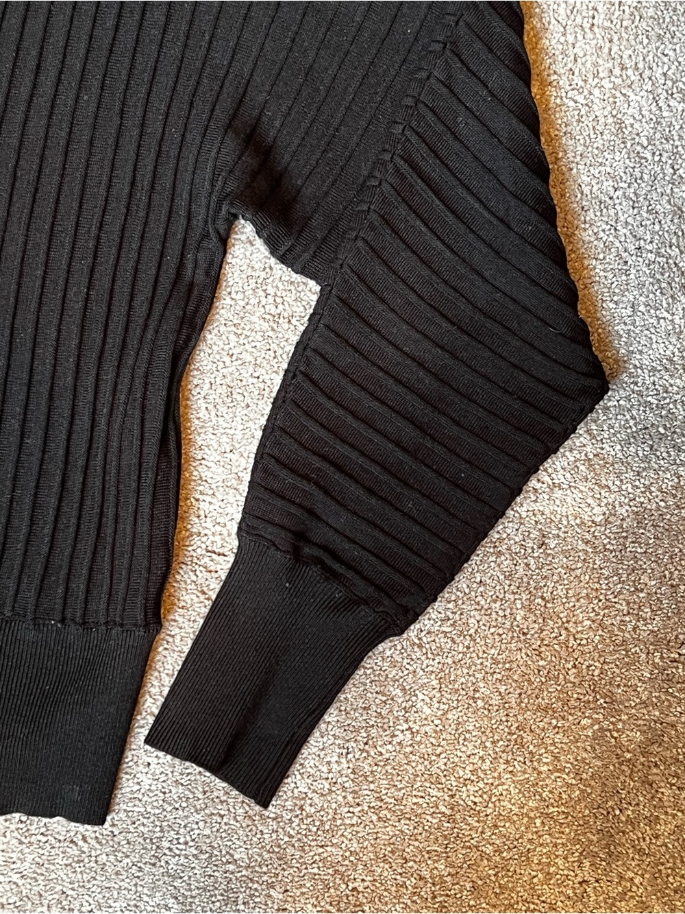 Pinque Black Ribbed V-Neck Button-Front Cardigan - Small - Picture 5 of 8